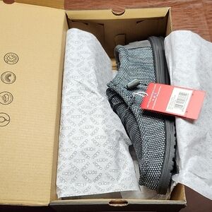 Hey Dude Men's Knit Slip-On Sneaker in Asphalt Azure Size 13 NEW in Box